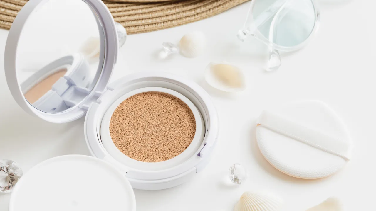 อัปเดต 10 คุชชั่น ยี่ห้อไหนดี 2026 ปกปิดดี เนื้อบางเบา ผิวสวยตลอดวัน 