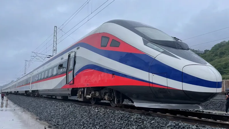 รถไฟสายล้านช้าง กลจักรขับเคลื่อนลาวสู่ยุคใหม่