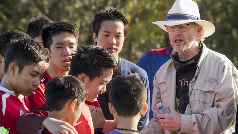  ‘Thirteen Lives’ จากเรื่องจริงของภารกิจ ‘ถ้ำหลวง’ สู่ภาพยนตร์ที่กำกับโดย รอน ฮาวเวิร์ด