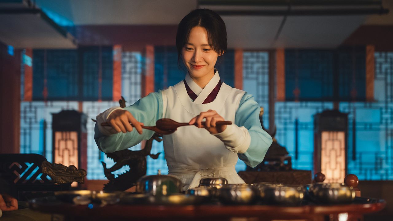 Bon Appétit, Your Majesty ซีรีส์ที่ปรุงแต่ง ‘อาหาร’ และ ‘ประวัติศาสตร์’ อย่างกลมกล่อม สะท้อนวัฒนธรรมเกาหลีใต้อย่างไร?