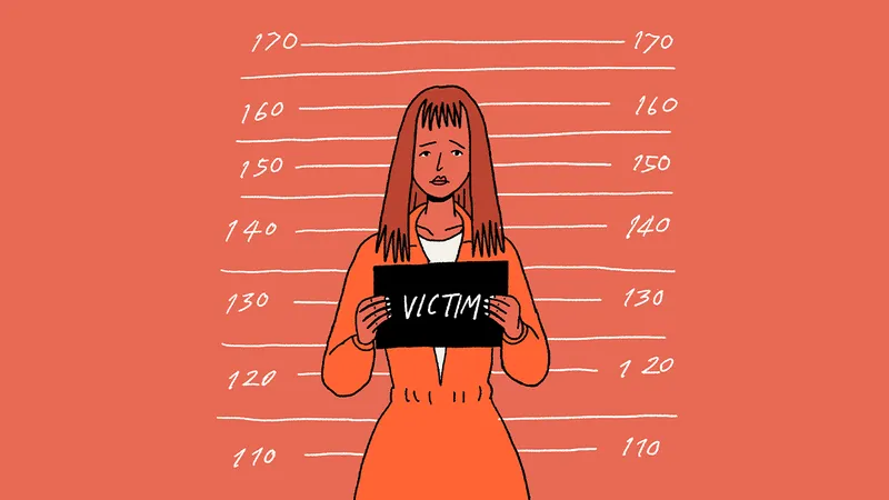 Victim Blaming : หรือพฤติกรรม ‘โทษเหยื่อ’ ทำไปเพื่อปลอบใจตัวเอง? 