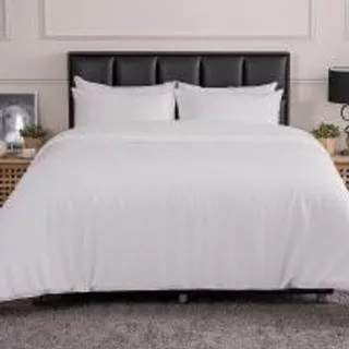 LUCKY MATTRESS ผ้าปูที่นอนพร้อมผ้านวม ป้องกันไรฝุ่น Micro Touch ขนาด 5 ฟุต สูง 14 นิ้ว MC 010 สีขาว (MKP1390170)