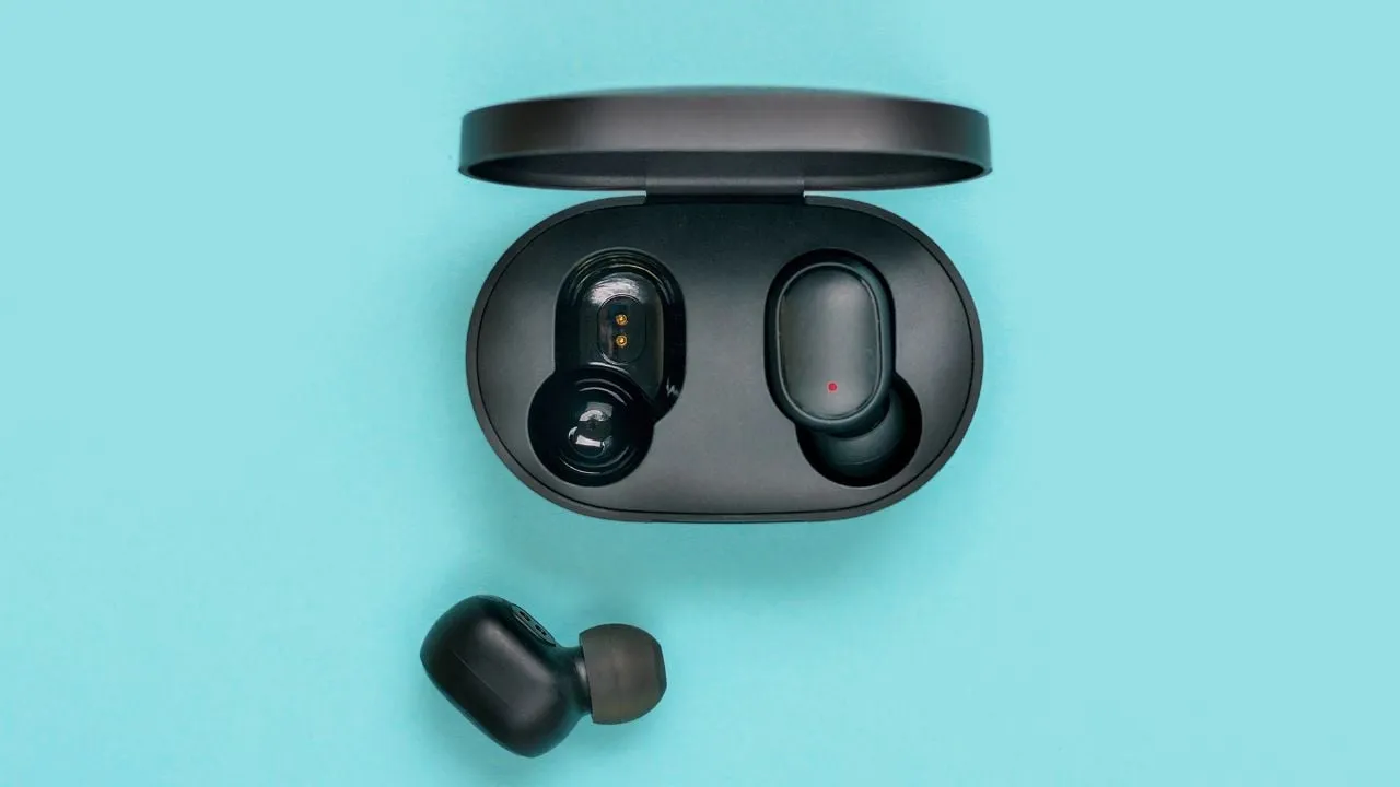 รวม 15 หูฟังบลูทูธยี่ห้อไหนดี 2023 เสียงดี ไมค์ชัด ดีไซน์สวย