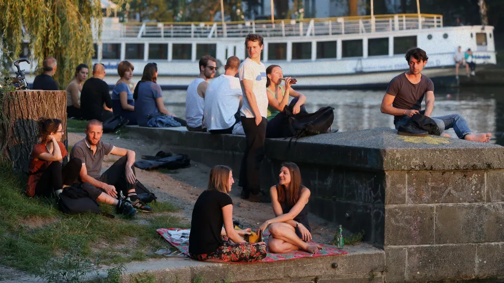 Feierabend ปรัชญาเลิกงานแบบเยอรมัน ตัดขาดจากงานอย่างไร ให้เราใช้เวลาส่วนตัวเต็มที่ และฉลองกับชีวิตได้ในทุกวัน