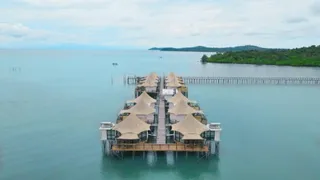 Kiki Beach Island Resort