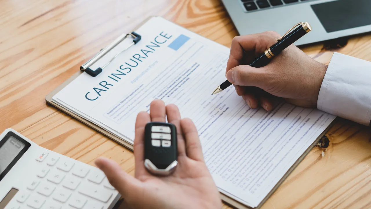 ผ่อนประกันรถยนต์ยังไม่ครบ แต่อยากเปลี่ยนประกันควรทำยังไง?