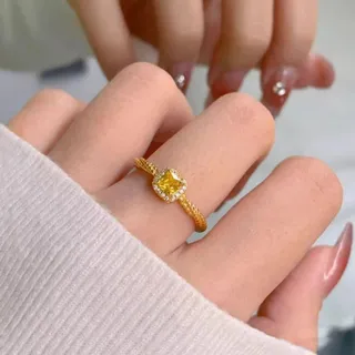 Clemine แหวนทองคำประดับพลอยสี่เหลี่ยมระยิบระยับ ดีไซน์เรขาคณิตหรูหรา เหมาะสำหรับผู้หญิงทันสมัย