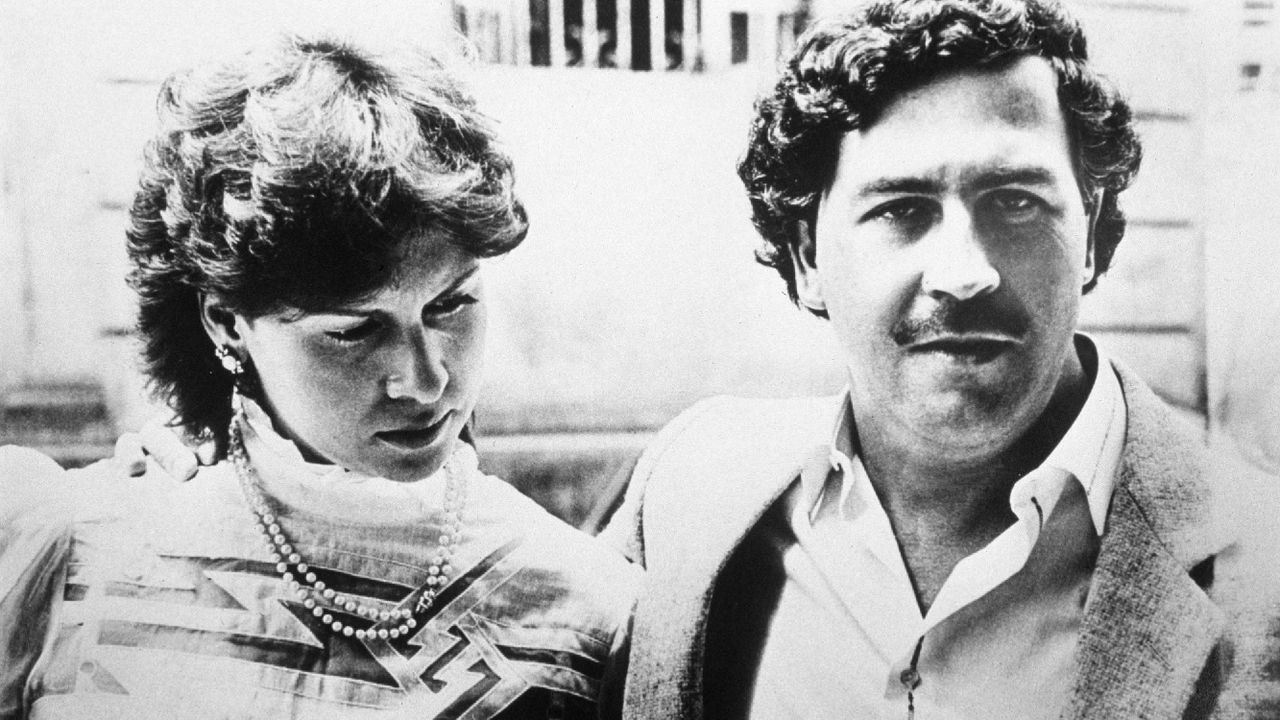 ปาโบล เอสโคบาร์ ราชาค้าแป้งแห่งโคลอมเบีย ผู้กุมอำนาจรัฐด้วยเงินสีเทา