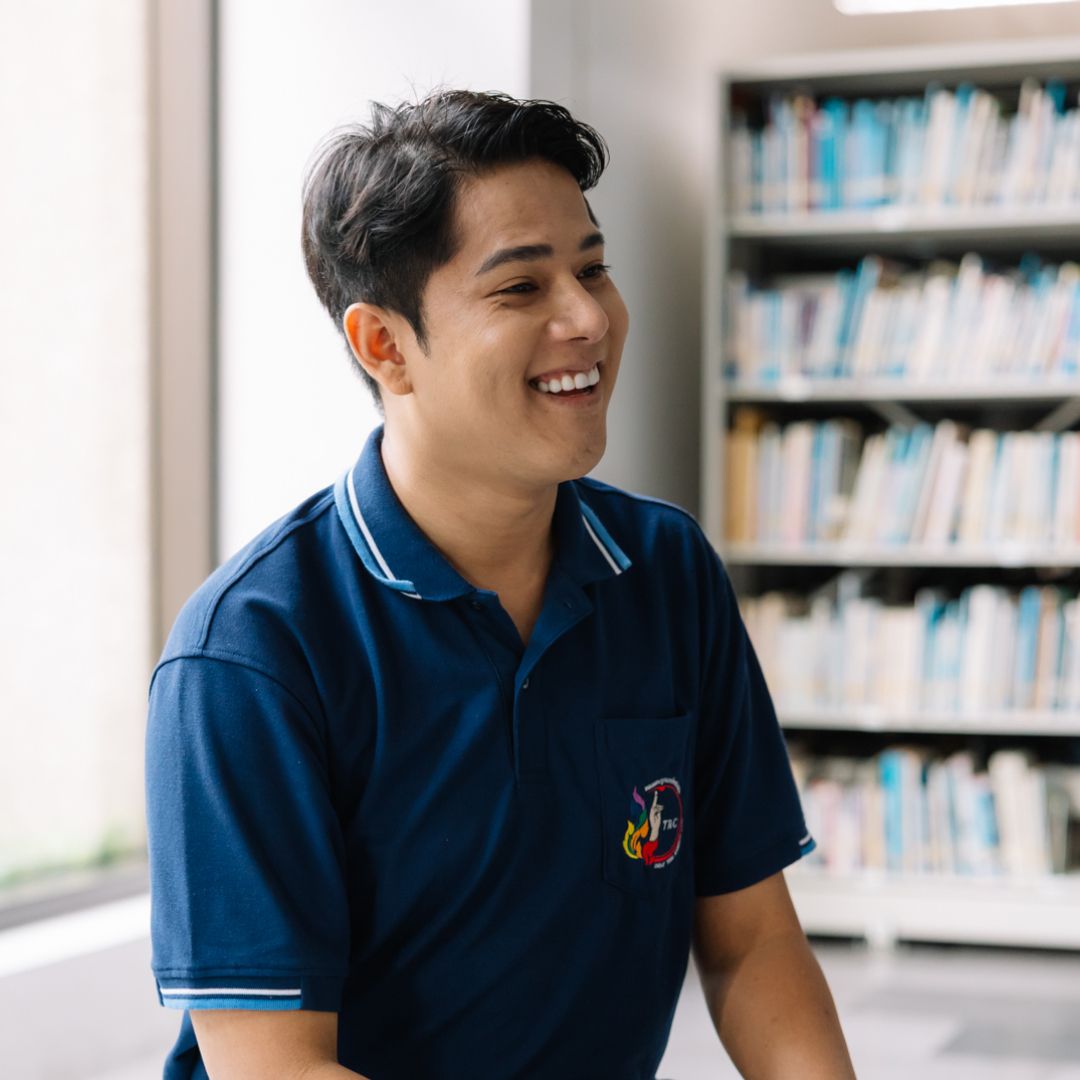Hear the Unheard : คุยกับ ‘ธีรศักดิ์ พรหมจรรย์’ ประธานชมรมคนหูหนวกไทยฟ้าสีรุ้ง ถึง ‘เสียง’ และ ‘สิทธิ์’ ของคนพิการชายขอบที่ยังรอให้โลกได้ยิน  