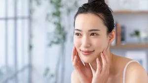 10 คลีนซิ่งออยล์ ยี่ห้อไหนดี 2025 ผิวสะอาด ล้างออกง่าย ไม่อุดตัน