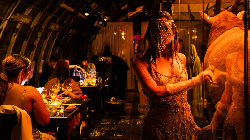 เปิดประสบการณ์ใหม่กับ 2046: The Greater Exodus การแสดง Immersive Theatre ที่ผนวกมื้ออาหาร Fine Dining สุดหรู