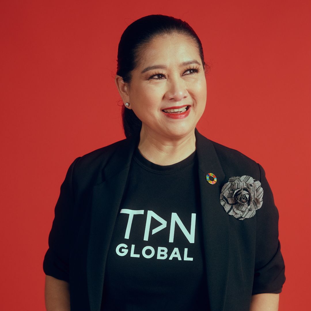 MIRROR50 : ปิยาภรณ์ แสนโกศิก เจ้าแม่เวทีนางงามในโลกยุคใหม่ผู้เชื่อว่าทุกคนมีแสงในตัวเอง ขอแค่เป็น ‘ตัวจริง’ และไม่ละทิ้งความพยายาม