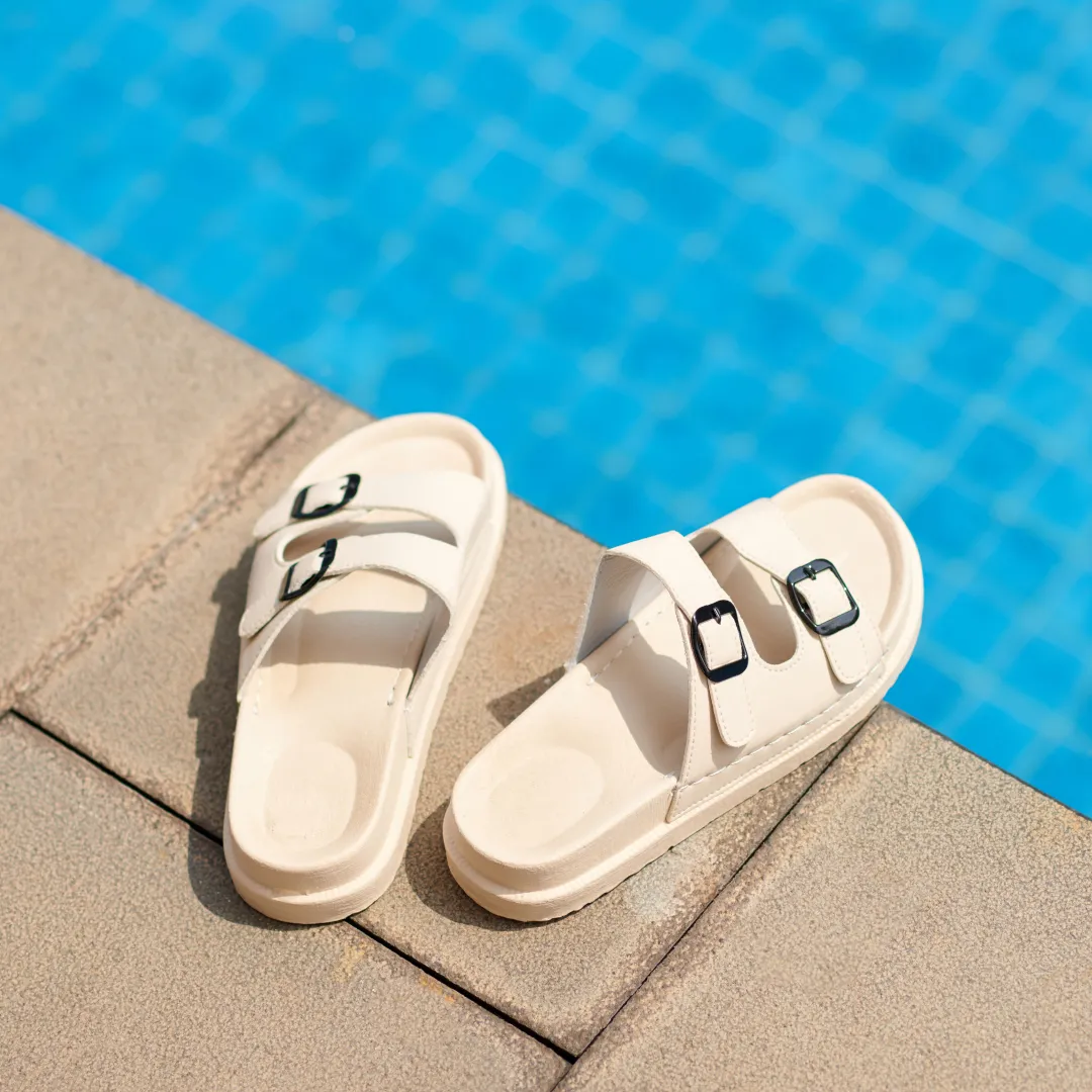 แนะนำ 10 รองเท้าแตะผู้ชาย ผู้หญิง ยี่ห้อไหนดี 2568 พื้นนุ่ม กันลื่น ใส่สบาย