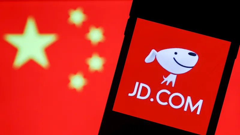 ถึงคราว JD.com ตามรอยยักษ์อีคอมเมิร์ซจีนขานรับนโยบาย ‘เจริญรุ่งเรืองร่วมกัน’ ทุ่มเงินสนับสนุนสังคม ลดเงินเดือนผู้บริหาร