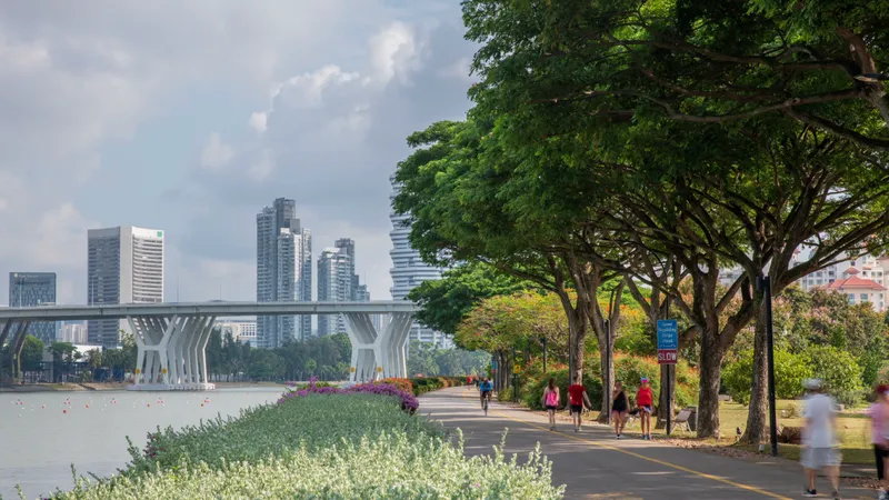 เมืองที่มีความสุข คือเมืองที่เดินได้ยาวๆ รู้จัก Park Connector Network จากสิงคโปร์ ที่เชื่อมโยงทั้งเกาะเข้าด้วยกัน สู่ลานกิจกรรมฟรีที่ไม่มีวันน่าเบื่อ