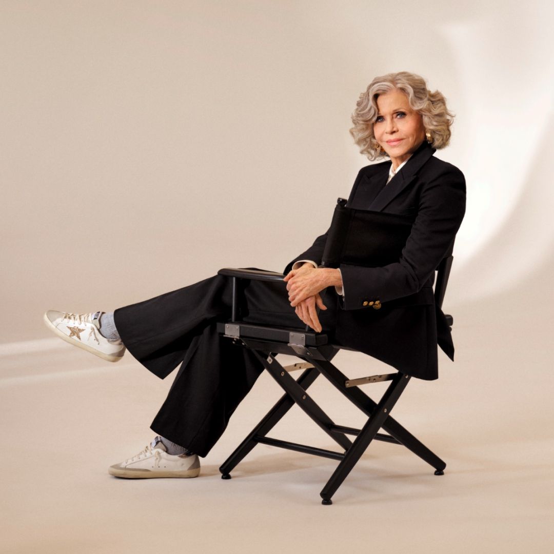 25 ปี แบรนด์รองเท้า Golden Goose กับแคมเปญยกย่องให้ ‘Jane Fonda’ นักแสดงและนักเคลื่อนไหวทางการเมือง เป็น ‘ดาว’ ที่จุดพลังหญิงให้ทุกคน
