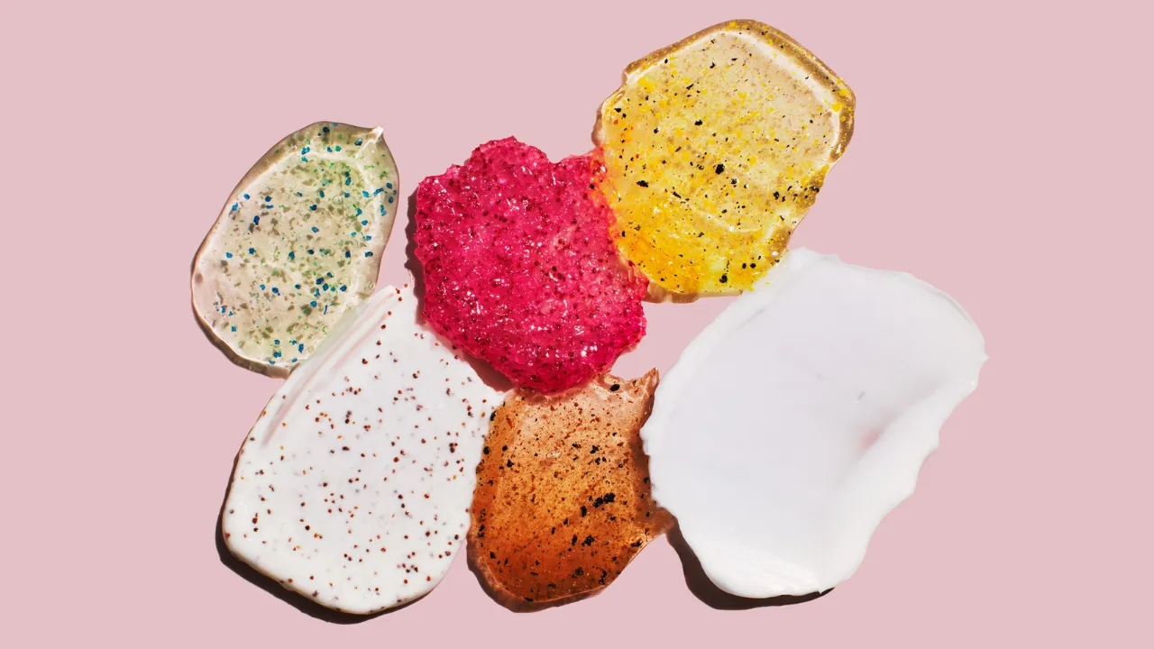 10 สครับหน้า ยี่ห้อไหนดี 2025 ดูแลปัญหาสิวเสี้ยนและสิวอุดตัน