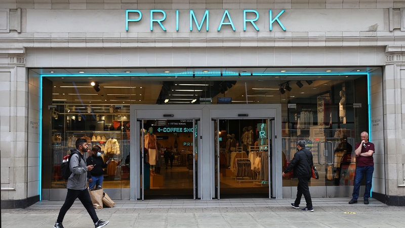 สำรวจกลยุทธ์ Primark แบรนด์เสื้อผ้าราคาถูก คู่แข่ง Zara และ H&M 