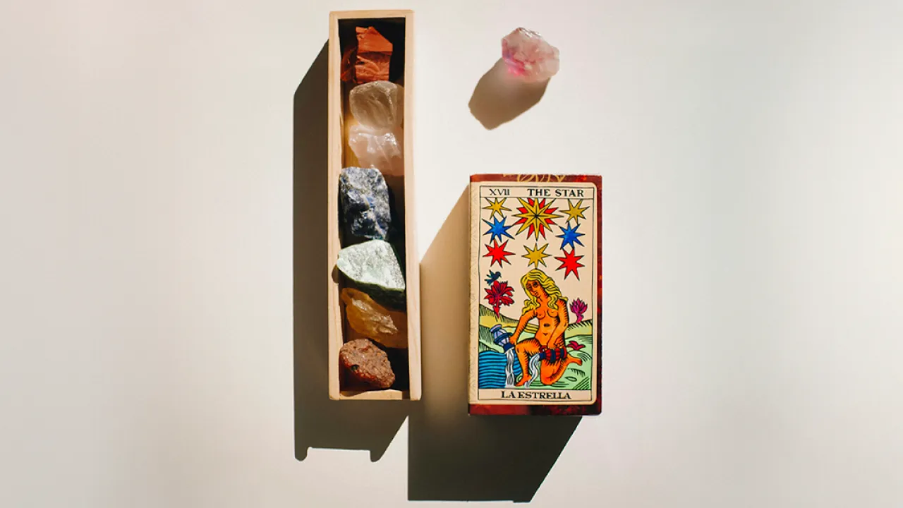 เมื่อ ‘ความเชื่อ’ กลายเป็นไลฟ์สไตล์ ว่าด้วยกลไกการเอาตัวรอดคนยุคใหม่ และการจัดการความหวังเล็กๆ ในโลกที่เต็มไปด้วยความวุ่นวาย