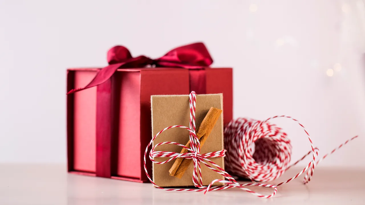 15 ไอเดีย ของขวัญวันปัจฉิม 2025 ให้อะไรดี ของแทนใจให้คนเรียนจบ