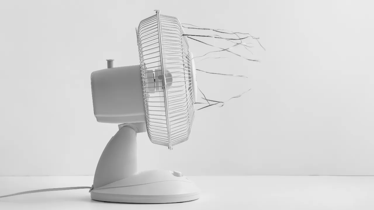 แนะนำ 10 พัดลมตั้งโต๊ะ ยี่ห้อไหนดี 2024 ลมแรง ไม่กินไฟ