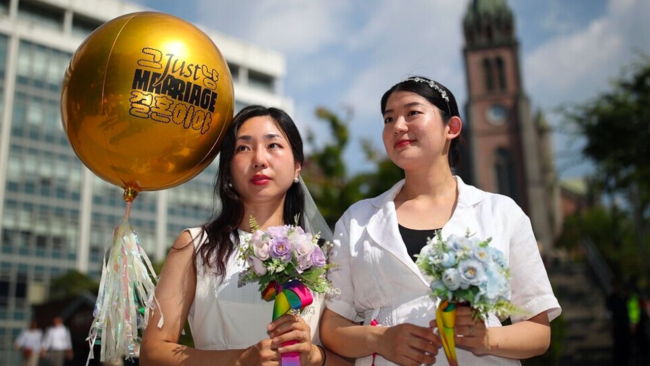 Kim Kyu-jin และ Kim Se-yeon คู่รักเลสเบี้ยนเกาหลีใต้คู่แรก ที่ประกาศว่ากำลังตั้งท้อง และสร้างครอบครัวด้วยกัน