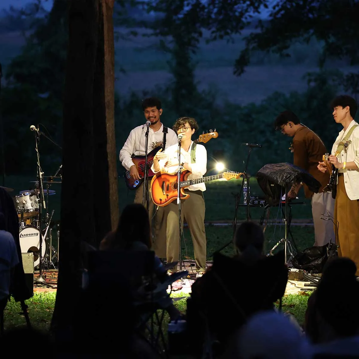 เสียงเพลงไม่จำเป็นต้องอยู่แค่ในผับบาร์ สำรวจสถานที่จัดแสดงดนตรี ที่เปิดทางเลือกให้ทั้งศิลปินและผู้ฟัง