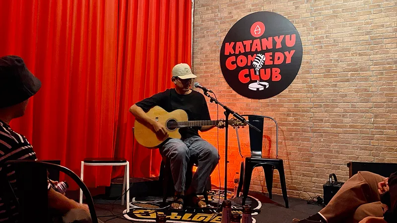 ฟังเดี่ยวที่ a katanyu comedy club คลับเรียกเสียงฮาที่อยากให้คนมามีแต่รอยยิ้ม  