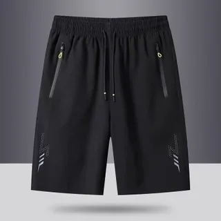 กางเกงขาสั้นผู้ชายใหม่ 2025 กางเกงกีฬาแห้งเร็ว แฟชั่นลำลอง ไซส์ใหญ่ ผ้าน้ำแข็งไหม สวมใส่สบาย ระบายอากาศได้ดี ราคาขายส่ง