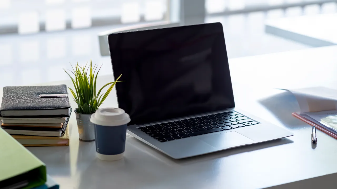 10 โน้ตบุ๊ก ยี่ห้อไหนดี สเปกจัดเต็ม ลดสูงสุด 16,000 บาท จาก Mercular