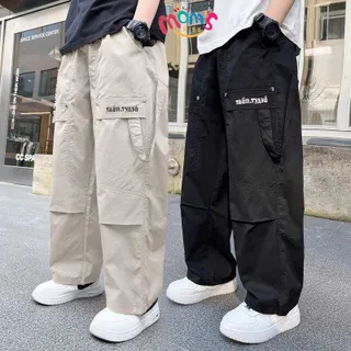 กางเกงคาร์โก้ทรงตรง ดีไซน์เรียบง่ายและมีสไตล์ สำหรับเด็กผู้ชาย กางเกงกีฬายาว อเนกประสงค์ แฟชั่น Joggers สำหรับเด็กโต ทรงหลวม สไตล์ฮ่องกง มาใหม่ วันคริสต์มาส ปีใหม่สาธารณะ