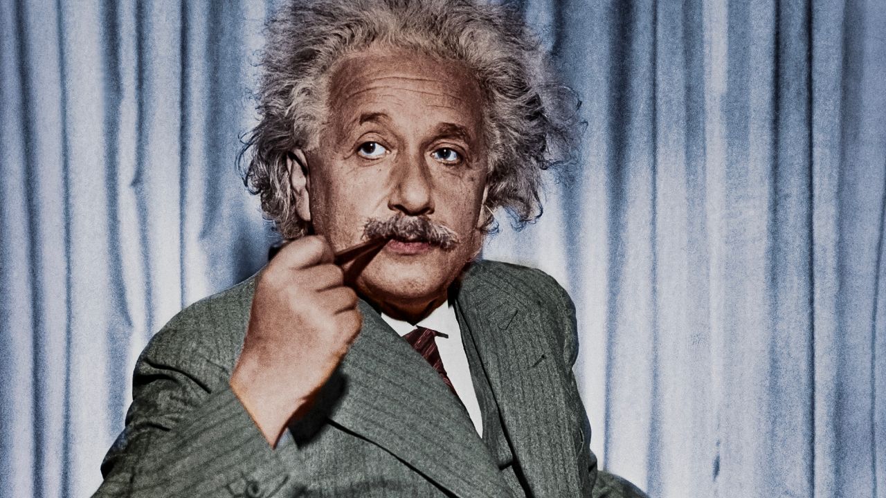 ครบรอบวันเกิด 147 ปี  อัลเบิร์ต ไอน์สไตน์ ราชาคำคมแห่งเมืองไทย ผู้ไม่ได้สร้างระเบิดนิวเคลียร์ และไม่เคยได้รางวัลโนเบลจากทฤษฎีสัมพัทธภาพ