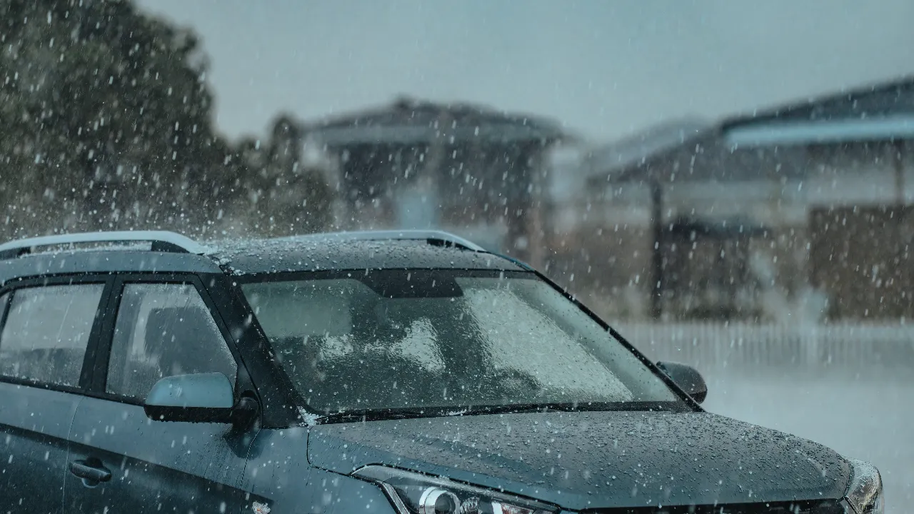 รถโดนลูกเห็บตกใส่ ประกันคุ้มครองไหม? ประกันรถแบบไหนที่คุ้มครอง