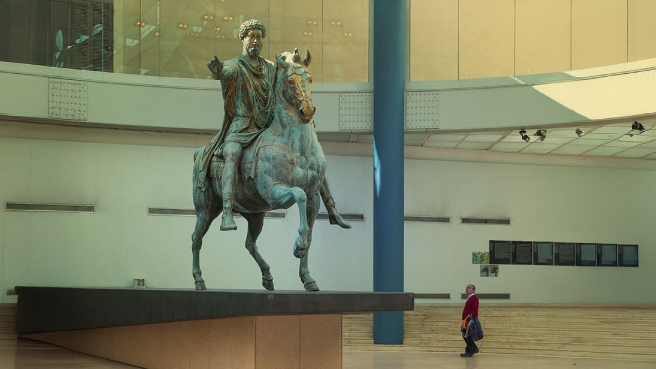 Stoicism สอนอะไร? แล้วทำไมเราถึงไม่ควรมองปรัชญาสโตอิกเป็นเพียงแค่ self-help หากเราต้องการชีวิตที่ดี