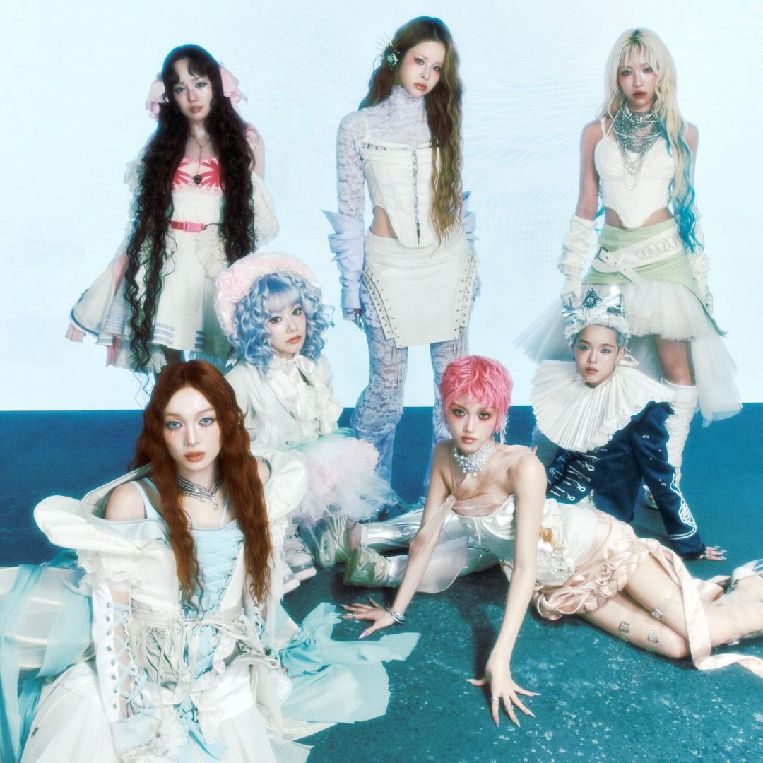 XG ประกาศเปลี่ยนชื่อวง จาก Extraordinary Girls เป็น Extraordinary Genes เพื่อสะท้อนการเติบโตของวง และสอดคล้องไปกับการคัมเอาท์เป็นน็อน-ไบนารี ของ Cocona