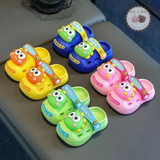 ใหม่ รองเท้าเด็ก รองเท้าลำลองเด็ก รองเท้าแฟชั่นน่าร้อน พื้นนิ่ม ระบายอากาศ ตัวติด3D DDX35