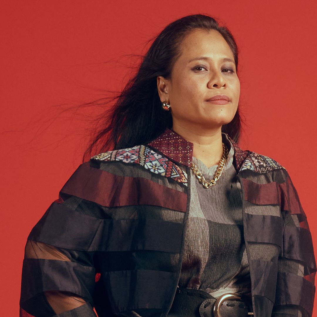 MIRROR50 : ‘รัสมี อีสานโซล’ ศิลปินผู้ขับกล่อมเสียงอีสานผ่านสำเนียงโซล และทำให้เพลงหมอลำไทยสร้างสันติสุขภายในใจคนฟังทั่วโลก