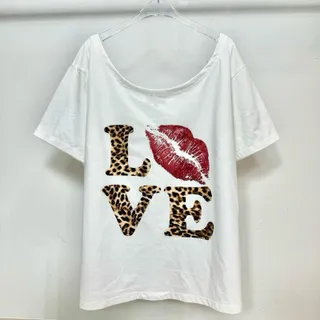 (Zanvis tee)เสื้อยืดโอเวอร์ไซต์คอปาด สกรีนลาย Love kiss, i love me , 84,ปาก,ดาวเสาร์,girl