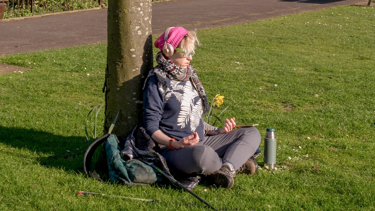 ‘แม้สติปัญญาจะคงที่ แต่ศักยภาพที่ดึงออกมาใช้ กลับเปลี่ยนไปในแต่ละวัน’  แล้วเราจะรับมืออย่างไร ในวันที่สมองเราอ่อนล้า?