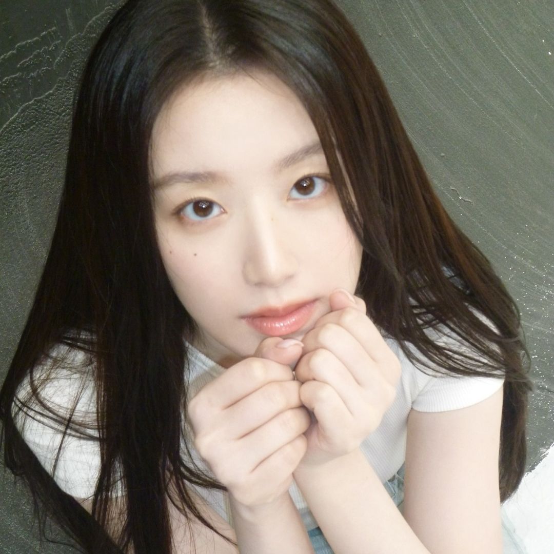 ชูฮวา แห่งวง i-dle สาวไต้หวันผู้โอบรับความงามของตัวเองและไม่ซื้อที่ค่ายเอารูปของตัวเองไป ‘รีทัช’ จนเป๊ะเกินจริง