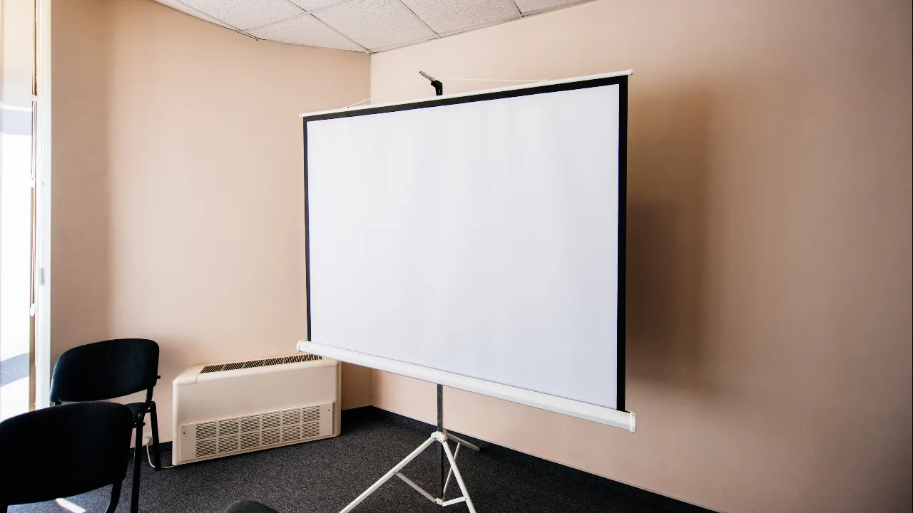 10 จอโปรเจกเตอร์ ยี่ห้อไหนดี 2024 จอรับภาพไซส์ใหญ่ ภาพคมชัด ติดตั้งง่าย