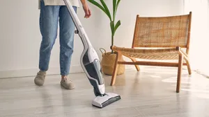 แนะนำ 10 เครื่องดูดฝุ่นไร้สาย ยี่ห้อไหนดี 2025 พลังสูง ใช้งานง่าย ดูดฝุ่นเกลี้ยง 