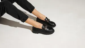 10 รองเท้า Loafer ยี่ห้อไหนดี 2025 รองเท้าพื้นนิ่ม ใส่เที่ยว-ทำงาน