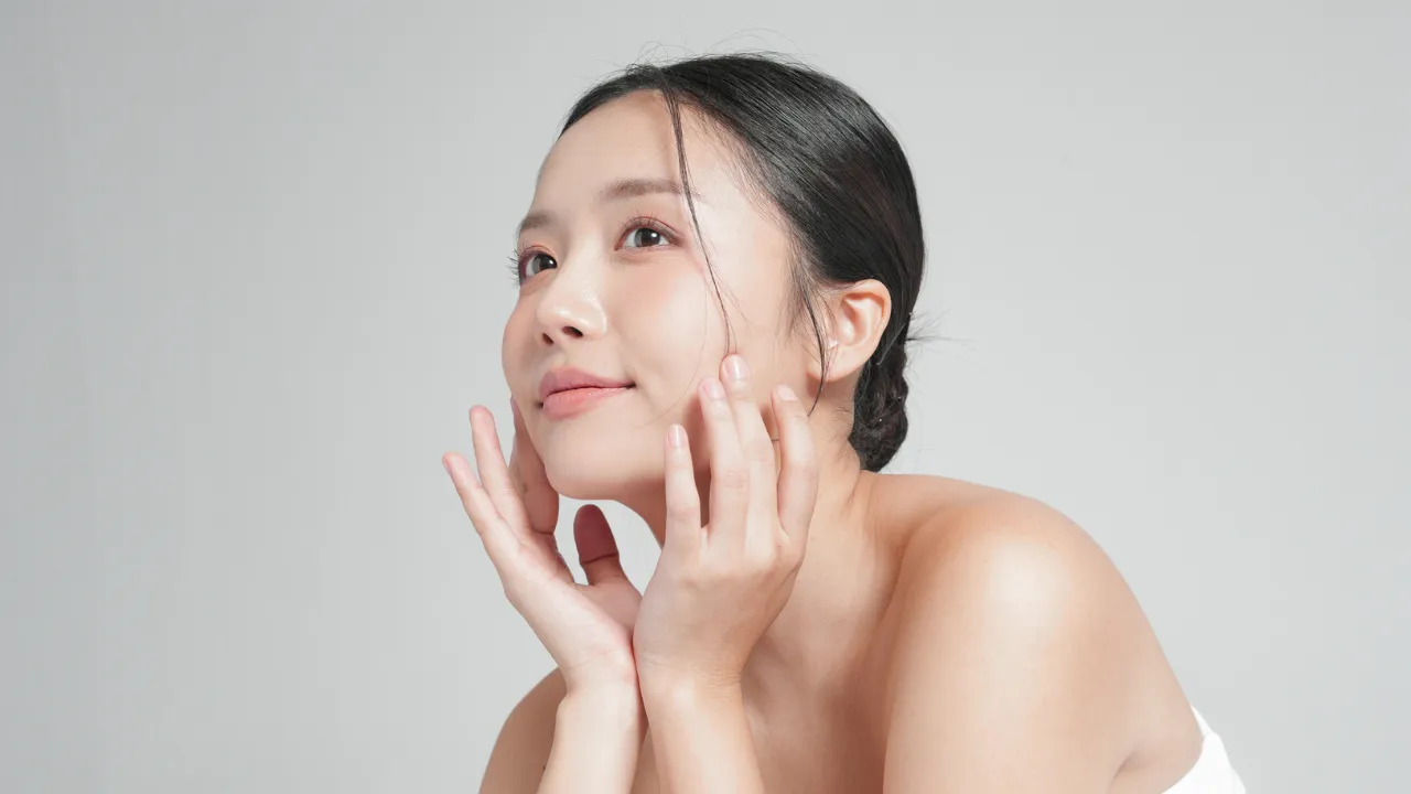 10 ไพรเมอร์ ยี่ห้อไหนดี 2025 คุมมัน เบลอผิว ให้เนียนสวย