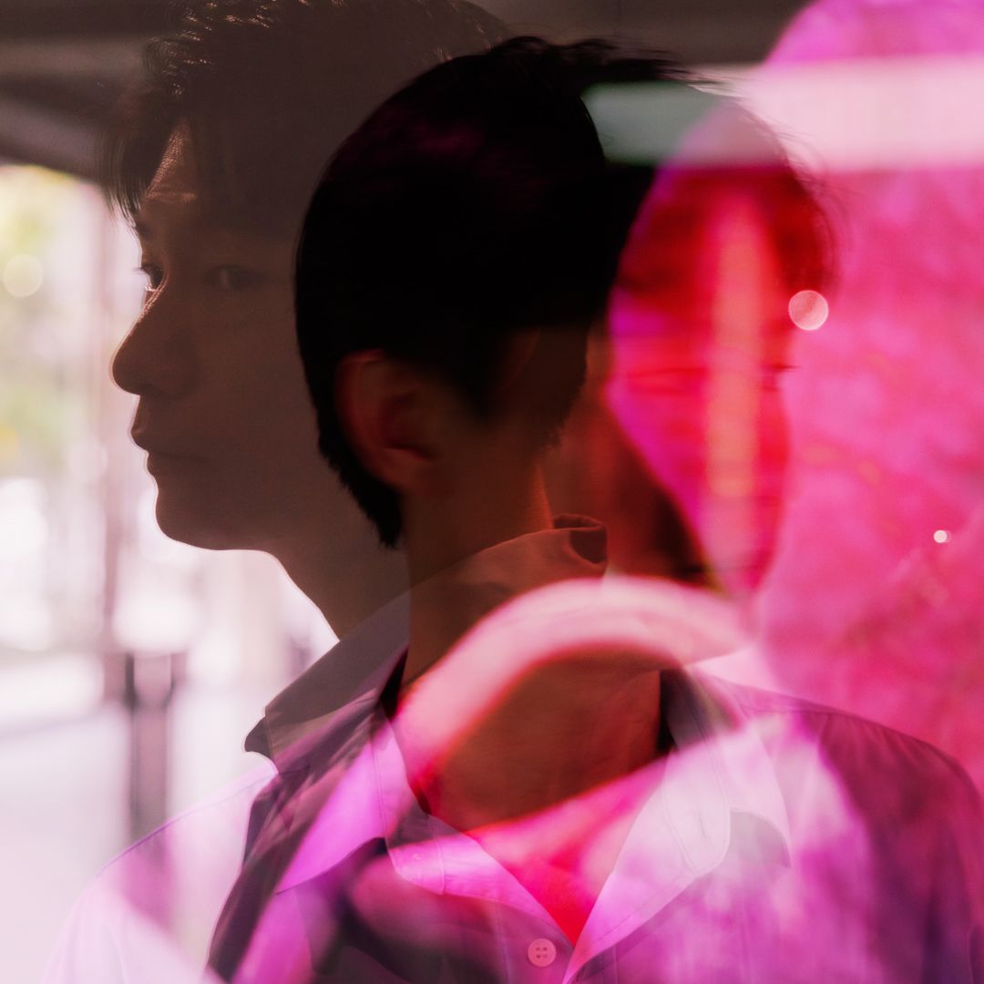 To fall from grace แม้สูญสลาย แต่ไม่เคยหายไป นิทรรศการที่ ‘บอล นรภัทร’ เล่าเรื่องวัฏจักรเกิด-ดับของดอกกล้วยไม้
สะท้อนช่วงเวลาแห่งการร่วงหล่น และค้นพบเพื่อหวนคืน 