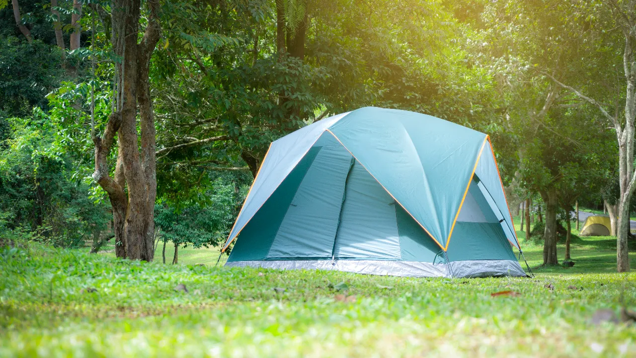 10 เต็นท์ ยี่ห้อไหนดี 2024 เต็นท์คุณภาพดี กันฝน กันแดดได้