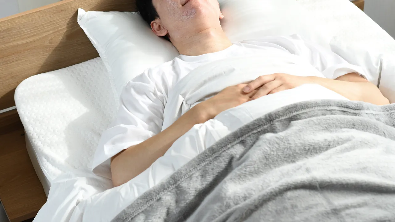 10 ผ้าปูที่นอนเย็น ยี่ห้อไหนดี 2025 ผ้าปูนุ่มลื่น เย็นสบาย นอนได้ตลอดคืน